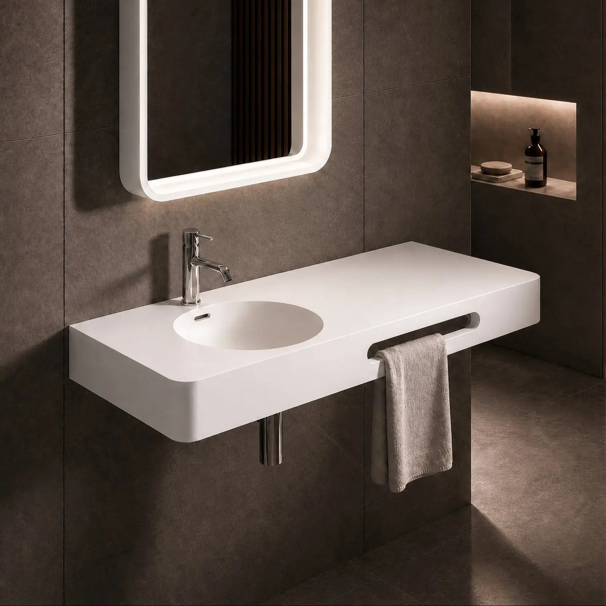 Cirque WM Basin 120L w/ Towel Bar