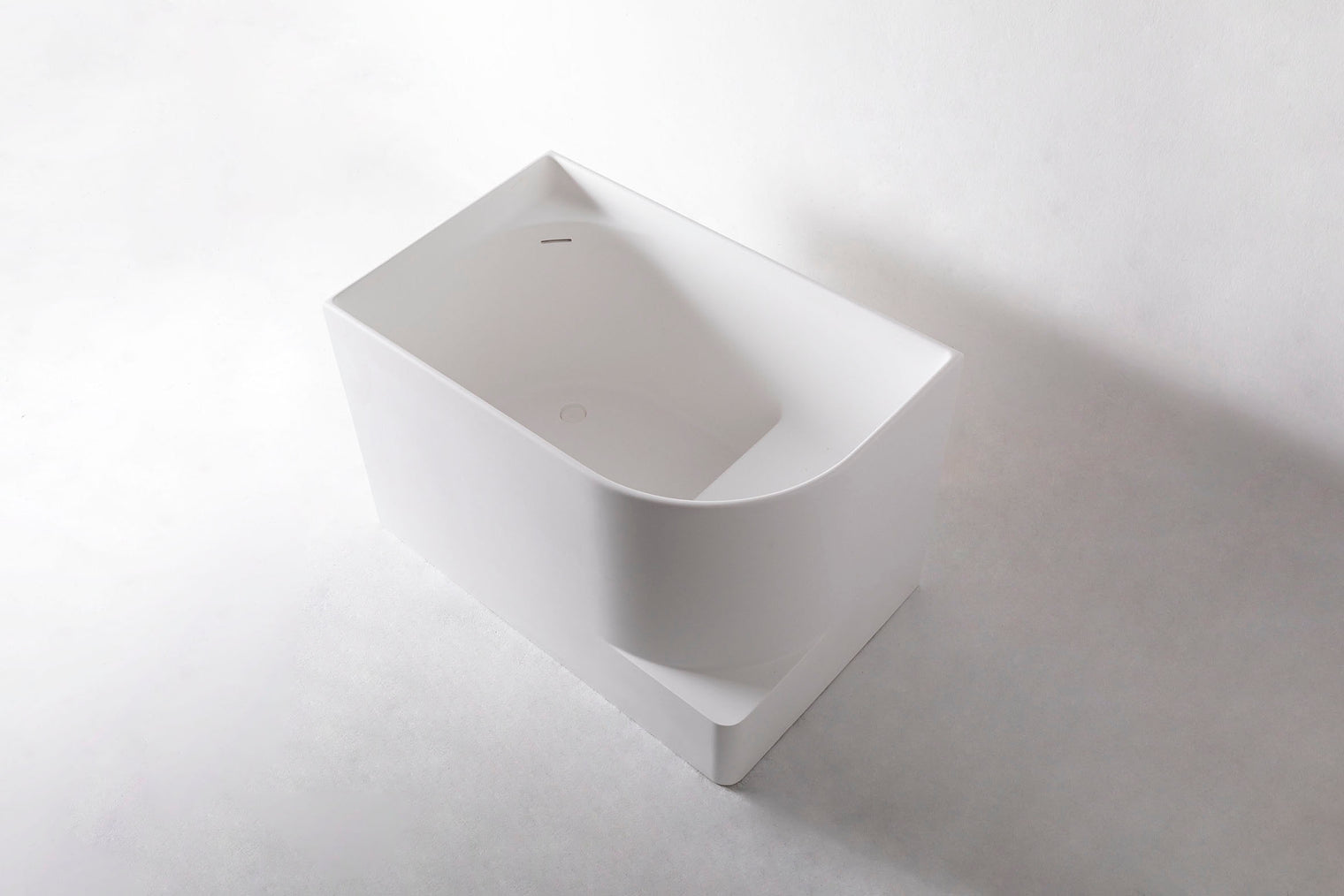 Rovigo 120R-BATHTUBS-INFINITE-Rovigo 120R-BATHTUBS-Bespoke Bathroom Renovation, bespoke bathtub Hong Kong, Hong Kong luxury bathroom furniture, modern bathroom design Hong Kong, 香港 浴缸 邊度買, where to buy luxury bathtubs in Hong Kong, Infinite Bath, Infinite 浴室, Washbasin,shower screen, Bathtubs,Washbasins, 迷你浴缸香港,浴室設計 ,浴室翻新,small size bathtubs, custom-made bathtub HK,freestanding bathtub Hong Kong, 獨立式 浴缸 香港,浴室裝修,迷你浴缸,Bathtub length under 1.5m,迷利浴缸,豪華 浴缸 品牌 香港,浴室配件,浴缸香港,訂造浴室潔具,hong kong custom bathtub