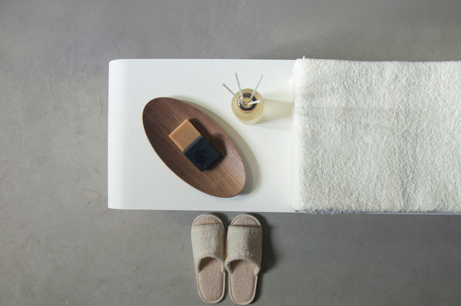 CIRQUE Table-Table-INFINITE-訂造洗手盆,浴室翻新, small size bathtubs, custom-made bathtub HK,freestanding bathtub Hong Kong, 獨立式 浴缸 香港, premium bathtub brands HK, Where to buy bathtubs in Hong Kong, best custom bathroom furniture HK, Infinite Bath, Infinite浴缸, Cloakroom,Vanities, Mirrors,Bathroom Furniture, 浴室裝修,浴室 櫃 訂造