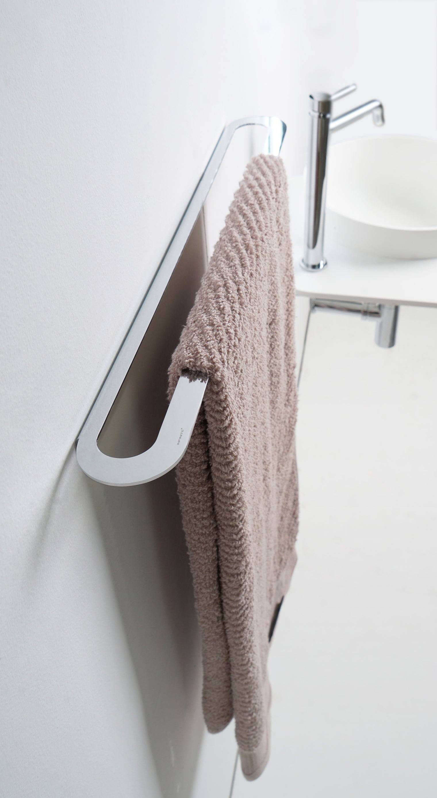 BARN Towel Rail 60-Towel Rails & Towel Rings-high-end bathtub showroom Hong Kong, Infinite Bath, Infinite Showroom, mirror cabinet,Bathtub details, Bathroom Accessories,bathroom solid surface, bathroom tailor,bathroom furniture, 浴室物料,浴室配件,浴缸香港, Bathroomware ,Bespoke bathroom,洗手盤 訂造,Cloakroom,Vanities, Mirrors,Bathroom Furniture, 浴室裝修,浴室 櫃 訂造