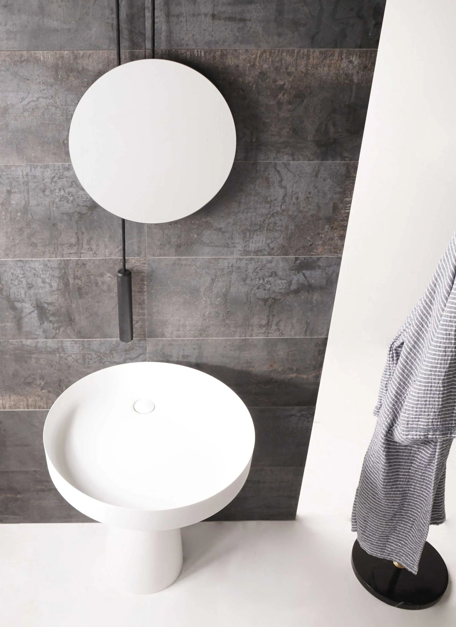 pedestal basin Float P D60 w/Pedestal-PEDESTAL WASHBASINS-訂造一體無縫洗手盆,Tailor made Washbasins,waterbasin hk, 浴室物料,浴室裝修,訂造洗手盆,浴室翻新,Bathroomware ,Bespoke bathroom,浴室配件,訂造浴室潔具,訂造浴室傢俬,香港 浴室設計 公司,best custom bathroom furniture HK, Infinite Bath