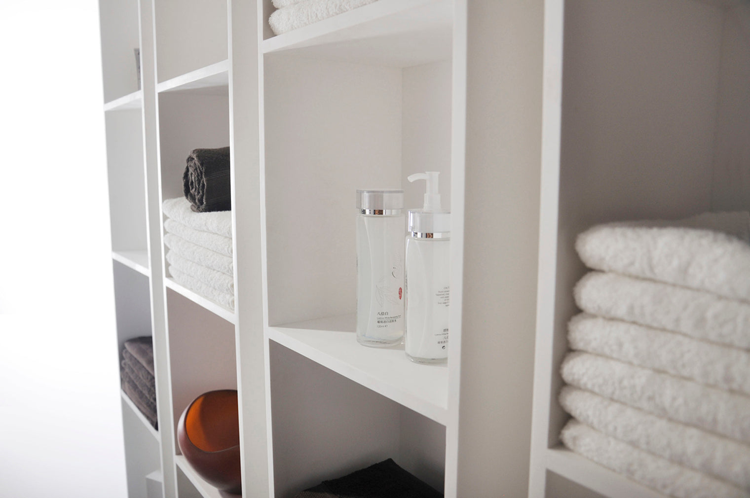 COMPLEX Shelf 145-Side Units-INFINITE-訂造洗手盆,浴室翻新, small size bathtubs, custom-made bathtub HK,freestanding bathtub Hong Kong, 獨立式 浴缸 香港, premium bathtub brands HK, Where to buy bathtubs in Hong Kong, best custom bathroom furniture HK, Infinite Bath, Infinite浴缸, Cloakroom,Vanities, Mirrors,Bathroom Furniture, 浴室裝修,浴室 櫃 訂造