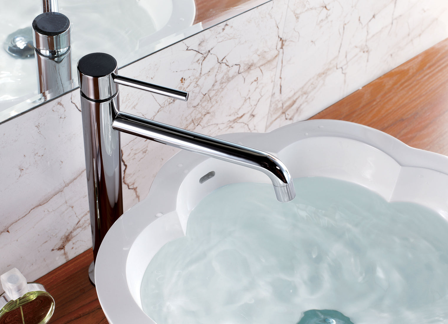 MONOR Overcounter Basin Faucet-Top Mount Faucet-INFINITE-訂造洗手盆,浴室翻新, small size bathtubs, custom-made bathtub HK,freestanding bathtub Hong Kong, 獨立式 浴缸 香港, premium bathtub brands HK, Where to buy bathtubs in Hong Kong, best custom bathroom furniture HK, Infinite Bath, Infinite浴缸, Cloakroom,Vanities, Mirrors,Bathroom Furniture, 浴室裝修,浴室 櫃 訂造