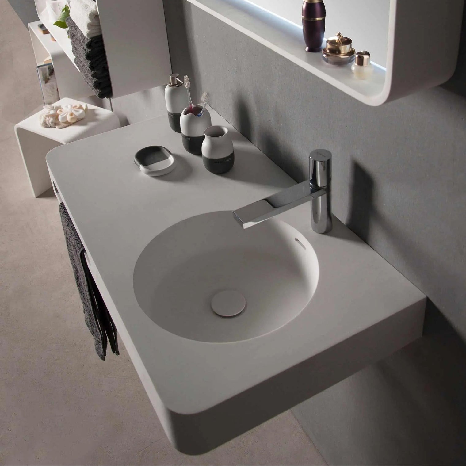 Cirque WM 75R-WALL MOUNT WASHBASINS-訂造一體無縫洗手盆,Tailor made Washbasins,waterbasin hk, 浴室物料,浴室裝修,訂造洗手盆,浴室翻新,Bathroomware ,Bespoke bathroom,浴室配件,訂造浴室潔具,訂造浴室傢俬,香港 浴室設計 公司,best custom bathroom furniture HK, Infinite Bath