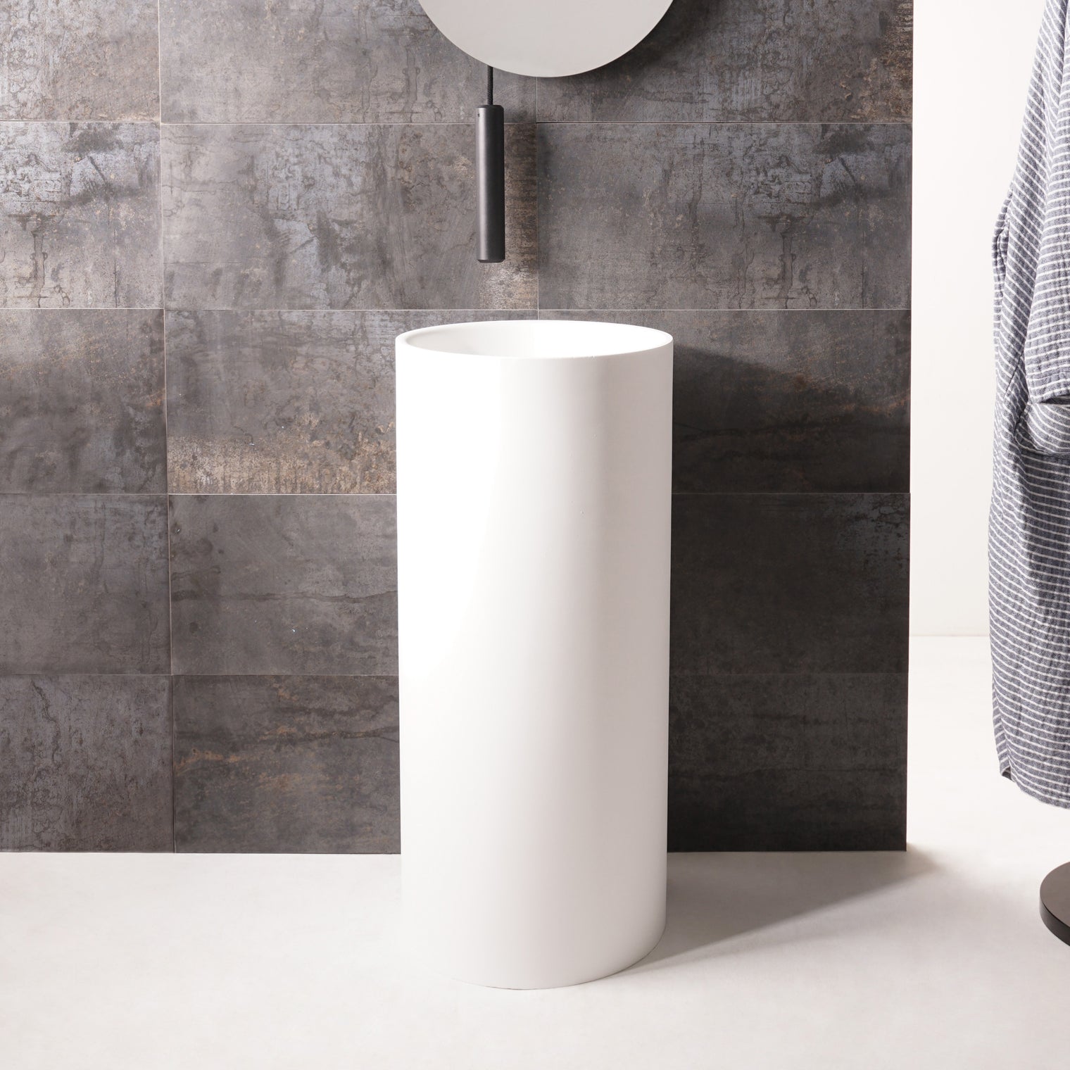 Niagara P 40-PEDESTAL WASHBASINS-訂造一體無縫洗手盆,Tailor made Washbasins,waterbasin hk, 浴室物料,浴室裝修,訂造洗手盆,浴室翻新,Bathroomware ,Bespoke bathroom,浴室配件,訂造浴室潔具,訂造浴室傢俬,香港 浴室設計 公司,best custom bathroom furniture HK, Infinite Bath