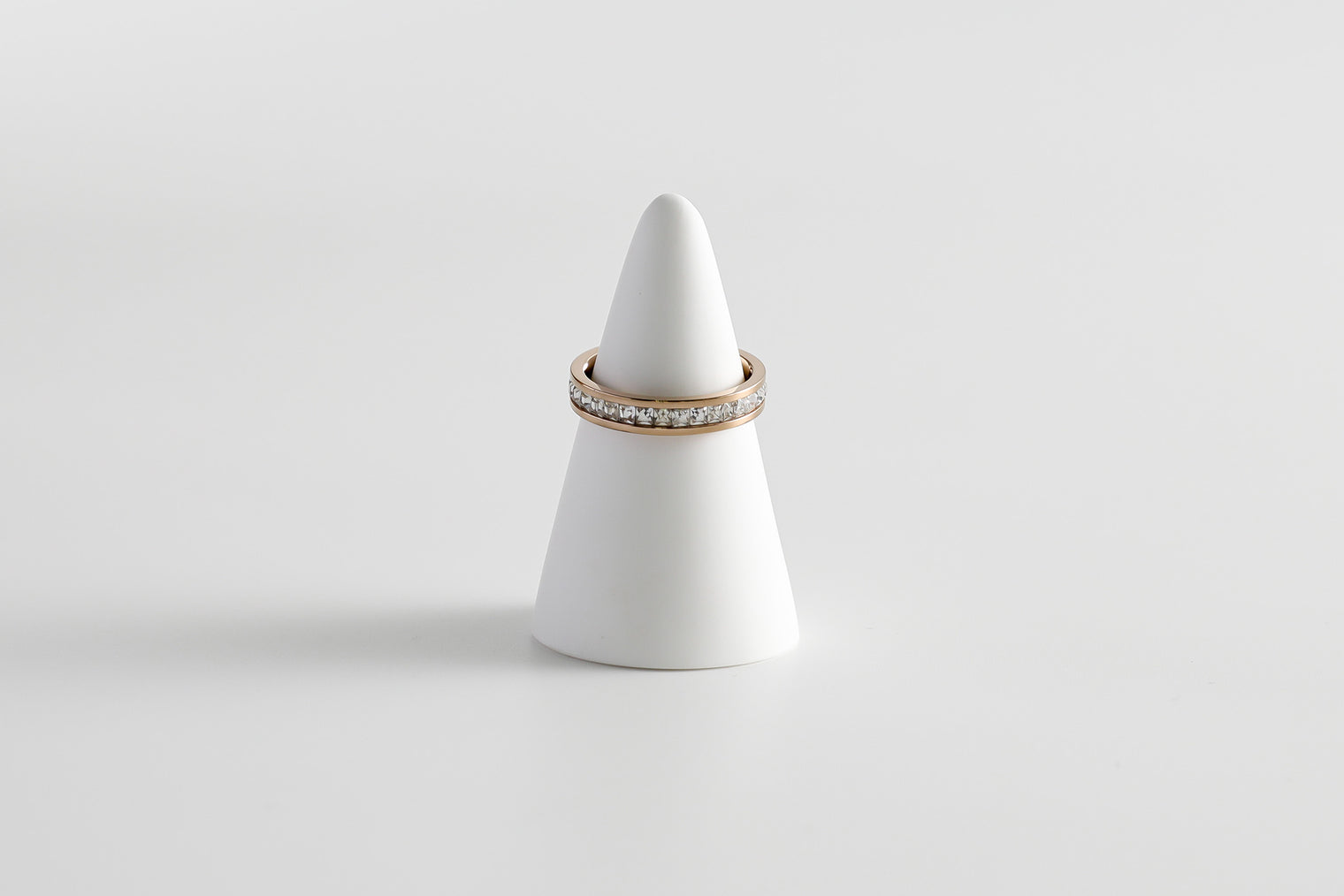 200 Ring Holder-8050 Solid Surfaces Home-INFINITE-訂造洗手盆,浴室翻新, small size bathtubs, custom-made bathtub HK,freestanding bathtub Hong Kong, 獨立式 浴缸 香港, premium bathtub brands HK, Where to buy bathtubs in Hong Kong, best custom bathroom furniture HK, Infinite Bath, Infinite浴缸, Cloakroom,Vanities, Mirrors,Bathroom Furniture, 浴室裝修,浴室 櫃 訂造