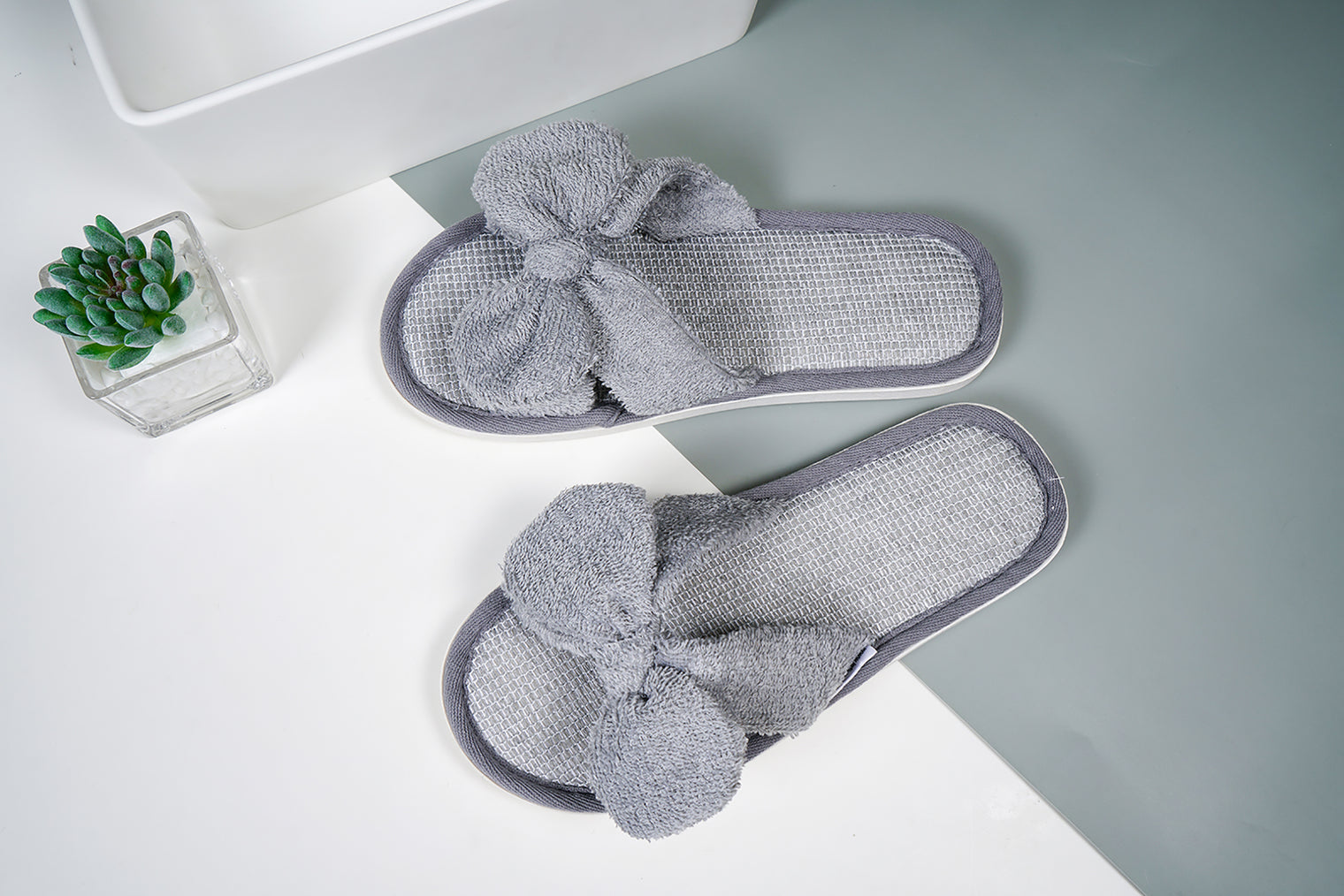 577 Charcoal Bathroom Slippers-Bath & Body-INFINITE-訂造洗手盆,浴室翻新, small size bathtubs, custom-made bathtub HK,freestanding bathtub Hong Kong, 獨立式 浴缸 香港, premium bathtub brands HK, Where to buy bathtubs in Hong Kong, best custom bathroom furniture HK, Infinite Bath, Infinite浴缸, Cloakroom,Vanities, Mirrors,Bathroom Furniture, 浴室裝修,浴室 櫃 訂造
