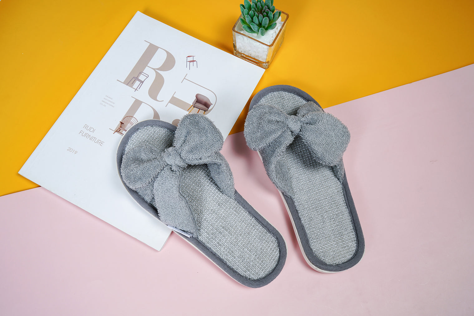 577 Charcoal Bathroom Slippers-Bath & Body-INFINITE-訂造洗手盆,浴室翻新, small size bathtubs, custom-made bathtub HK,freestanding bathtub Hong Kong, 獨立式 浴缸 香港, premium bathtub brands HK, Where to buy bathtubs in Hong Kong, best custom bathroom furniture HK, Infinite Bath, Infinite浴缸, Cloakroom,Vanities, Mirrors,Bathroom Furniture, 浴室裝修,浴室 櫃 訂造