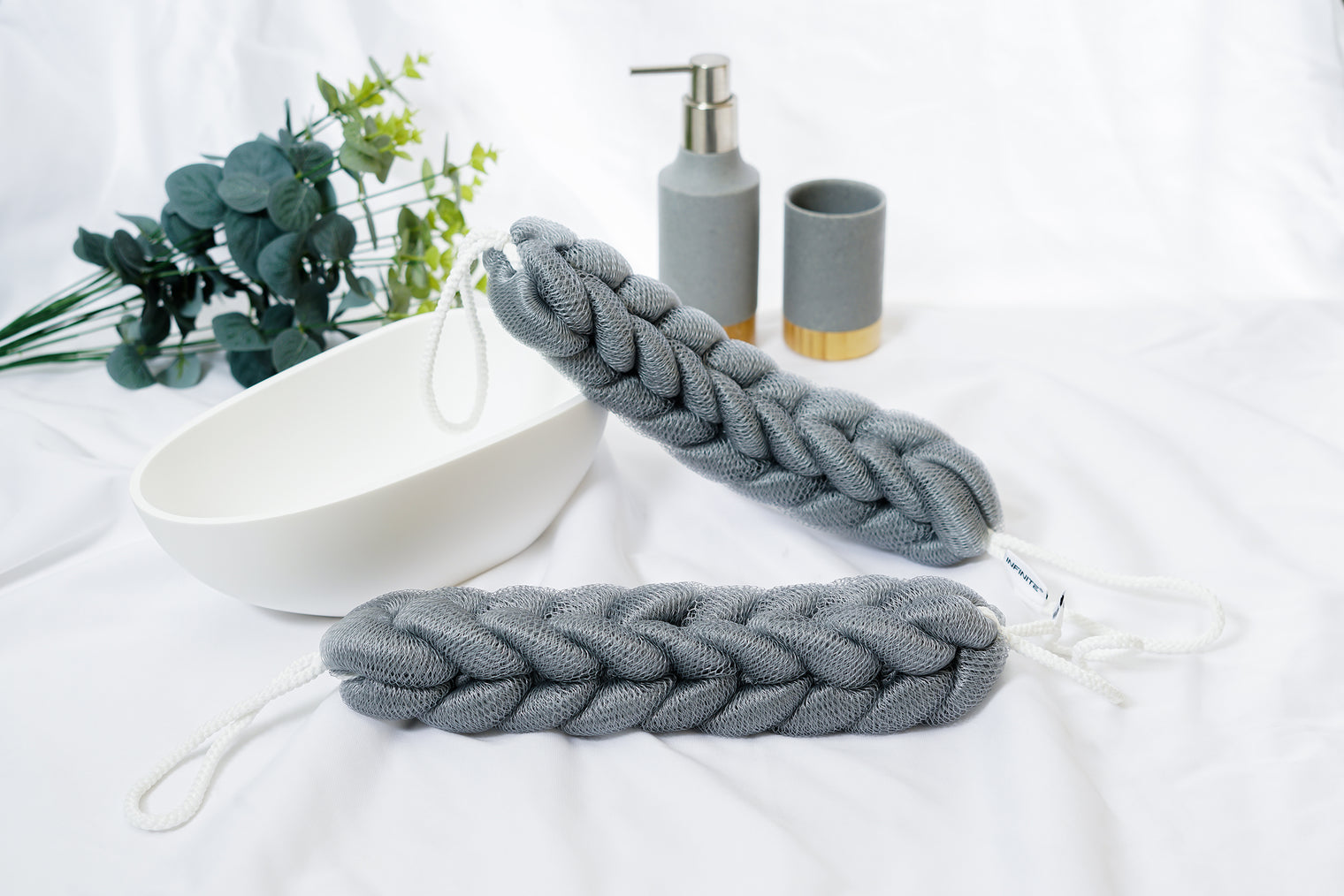 586 Loofah-Charcoal Twisted Back Scrubber-Bath & Body-INFINITE-訂造洗手盆,浴室翻新, small size bathtubs, custom-made bathtub HK,freestanding bathtub Hong Kong, 獨立式 浴缸 香港, premium bathtub brands HK, Where to buy bathtubs in Hong Kong, best custom bathroom furniture HK, Infinite Bath, Infinite浴缸, Cloakroom,Vanities, Mirrors,Bathroom Furniture, 浴室裝修,浴室 櫃 訂造
