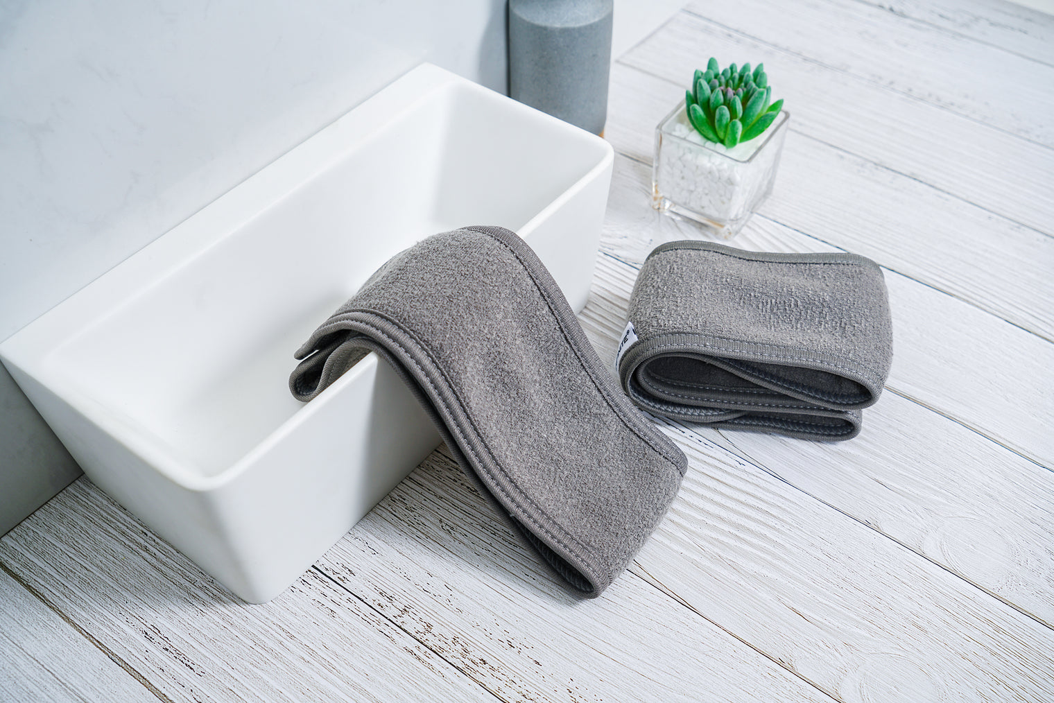 596 Charcoal Spa Headband-Bath & Body-INFINITE-訂造洗手盆,浴室翻新, small size bathtubs, custom-made bathtub HK,freestanding bathtub Hong Kong, 獨立式 浴缸 香港, premium bathtub brands HK, Where to buy bathtubs in Hong Kong, best custom bathroom furniture HK, Infinite Bath, Infinite浴缸, Cloakroom,Vanities, Mirrors,Bathroom Furniture, 浴室裝修,浴室 櫃 訂造