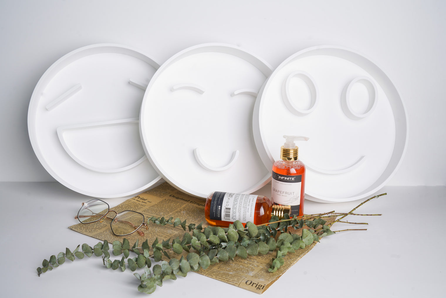 EMOJI 561 Cosmetics Tray-8050 Solid Surfaces Home-INFINITE-訂造洗手盆,浴室翻新, small size bathtubs, custom-made bathtub HK,freestanding bathtub Hong Kong, 獨立式 浴缸 香港, premium bathtub brands HK, Where to buy bathtubs in Hong Kong, best custom bathroom furniture HK, Infinite Bath, Infinite浴缸, Cloakroom,Vanities, Mirrors,Bathroom Furniture, 浴室裝修,浴室 櫃 訂造