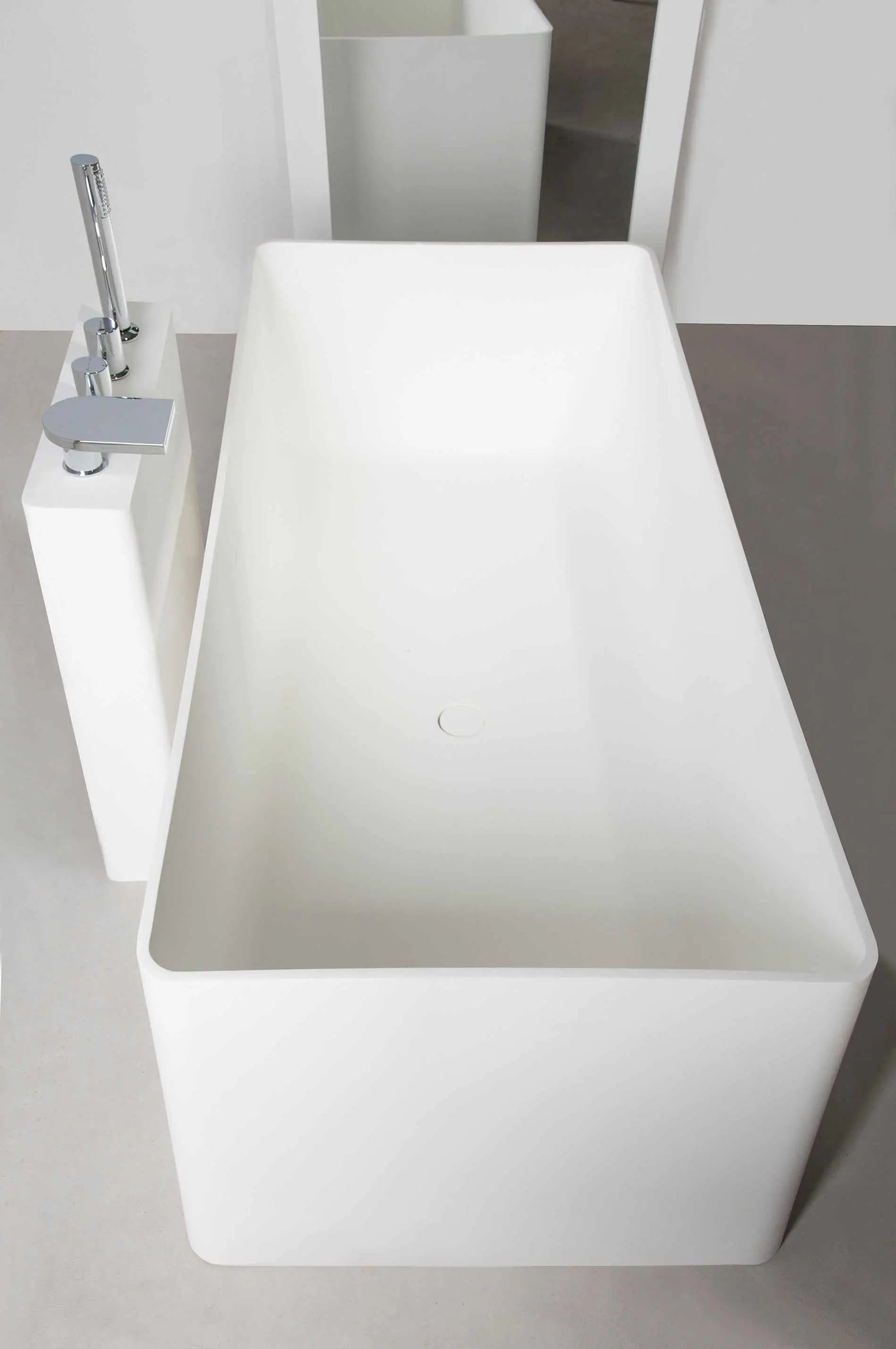 Cirque 160-BATHTUBS-INFINITE-訂造洗手盆,浴室翻新, small size bathtubs, custom-made bathtub HK,freestanding bathtub Hong Kong, 獨立式 浴缸 香港, premium bathtub brands HK, Where to buy bathtubs in Hong Kong, best custom bathroom furniture HK, Infinite Bath, Infinite浴缸, Cloakroom,Vanities, Mirrors,Bathroom Furniture, 浴室裝修,浴室 櫃 訂造