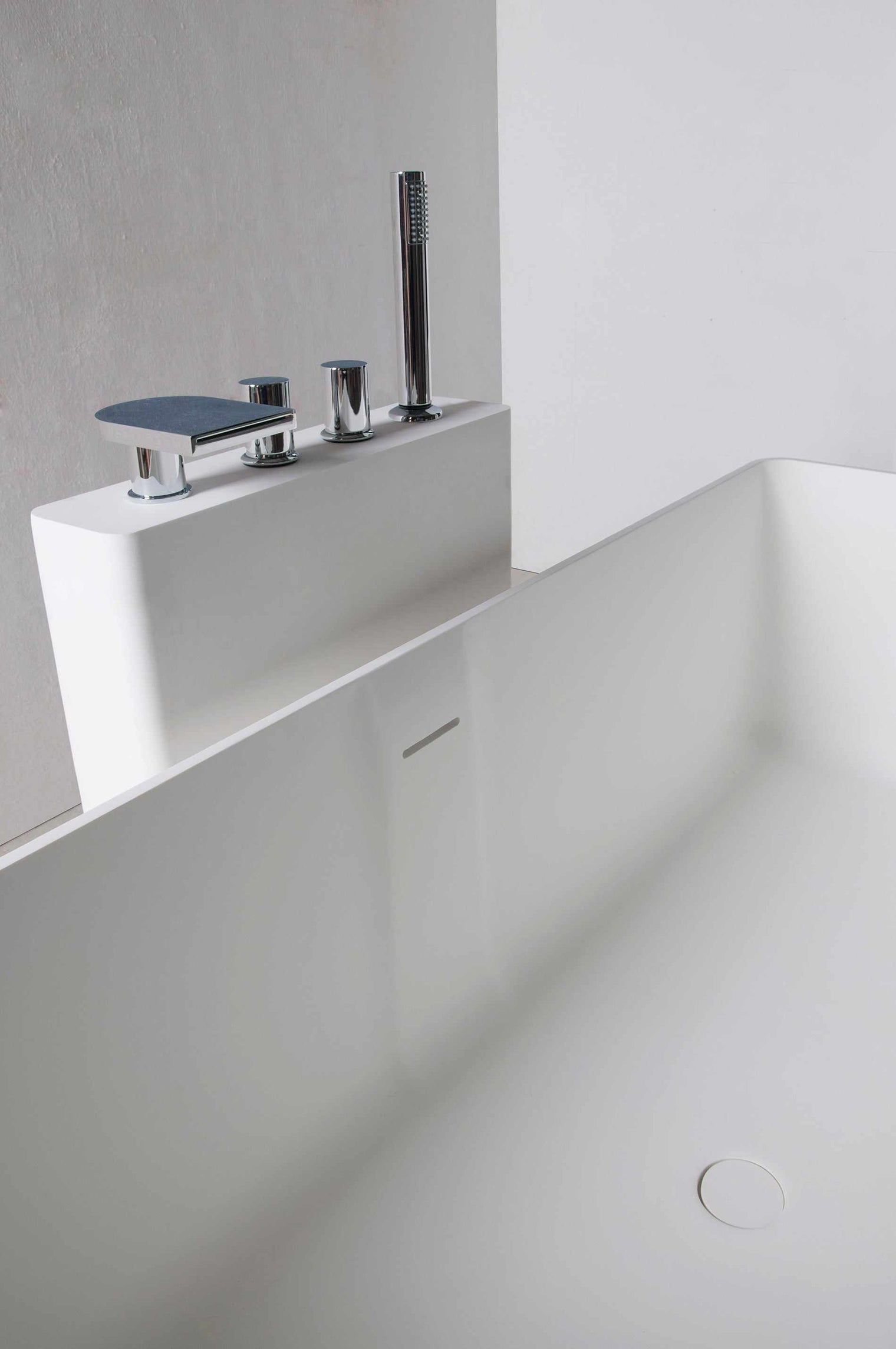 Cirque 160-BATHTUBS-INFINITE-訂造洗手盆,浴室翻新, small size bathtubs, custom-made bathtub HK,freestanding bathtub Hong Kong, 獨立式 浴缸 香港, premium bathtub brands HK, Where to buy bathtubs in Hong Kong, best custom bathroom furniture HK, Infinite Bath, Infinite浴缸, Cloakroom,Vanities, Mirrors,Bathroom Furniture, 浴室裝修,浴室 櫃 訂造