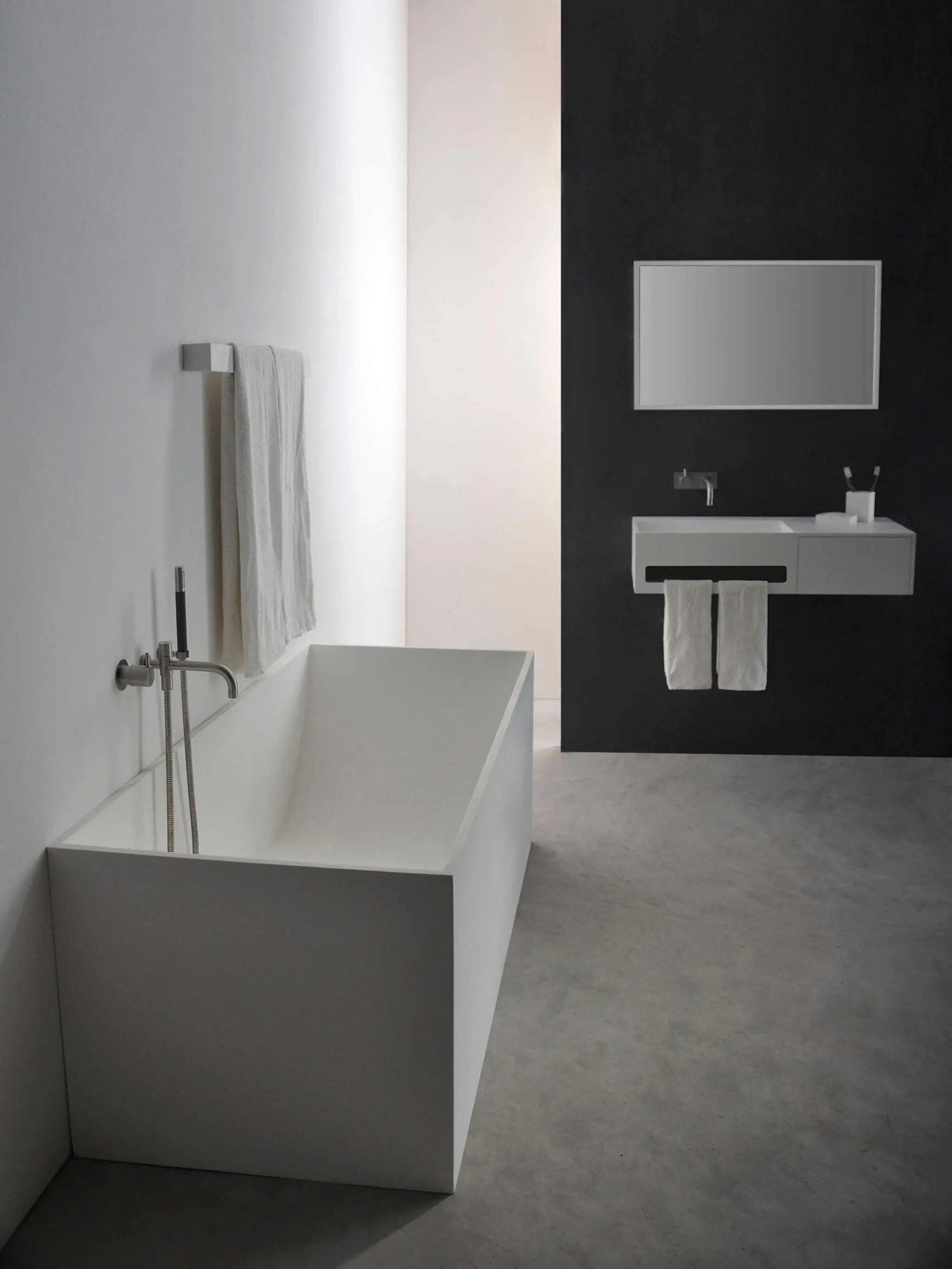 Lugano 170-BATHTUBS-INFINITE-訂造洗手盆,浴室翻新, small size bathtubs, custom-made bathtub HK,freestanding bathtub Hong Kong, 獨立式 浴缸 香港, premium bathtub brands HK, Where to buy bathtubs in Hong Kong, best custom bathroom furniture HK, Infinite Bath, Infinite浴缸, Cloakroom,Vanities, Mirrors,Bathroom Furniture, 浴室裝修,浴室 櫃 訂造