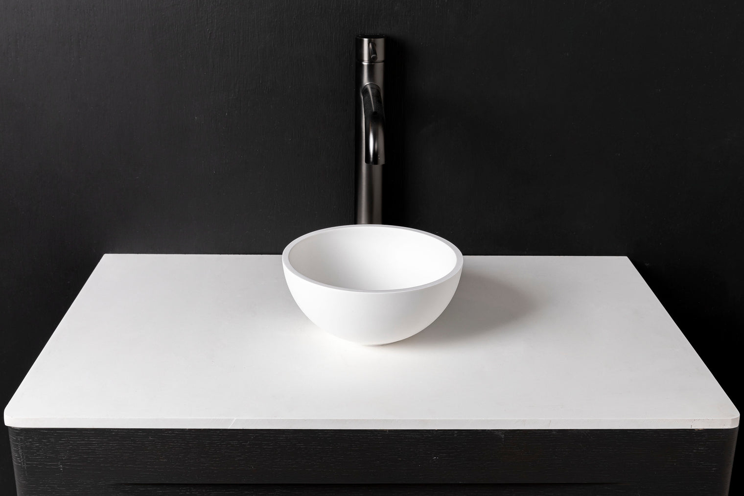 Super Thin Edge 22-OVERCOUNTER WASHBASINS-訂造一體無縫洗手盆,Tailor made Washbasins,waterbasin hk, 浴室物料,浴室裝修,訂造洗手盆,浴室翻新,Bathroomware ,Bespoke bathroom,浴室配件,訂造浴室潔具,訂造浴室傢俬,香港 浴室設計 公司,best custom bathroom furniture HK, Infinite Bath