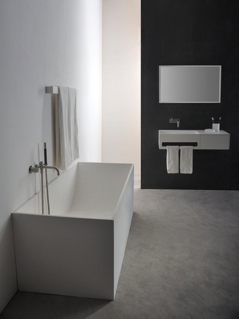 INFINITE | Lugano 170 Bathtub | INFINITE Solid Surfaces