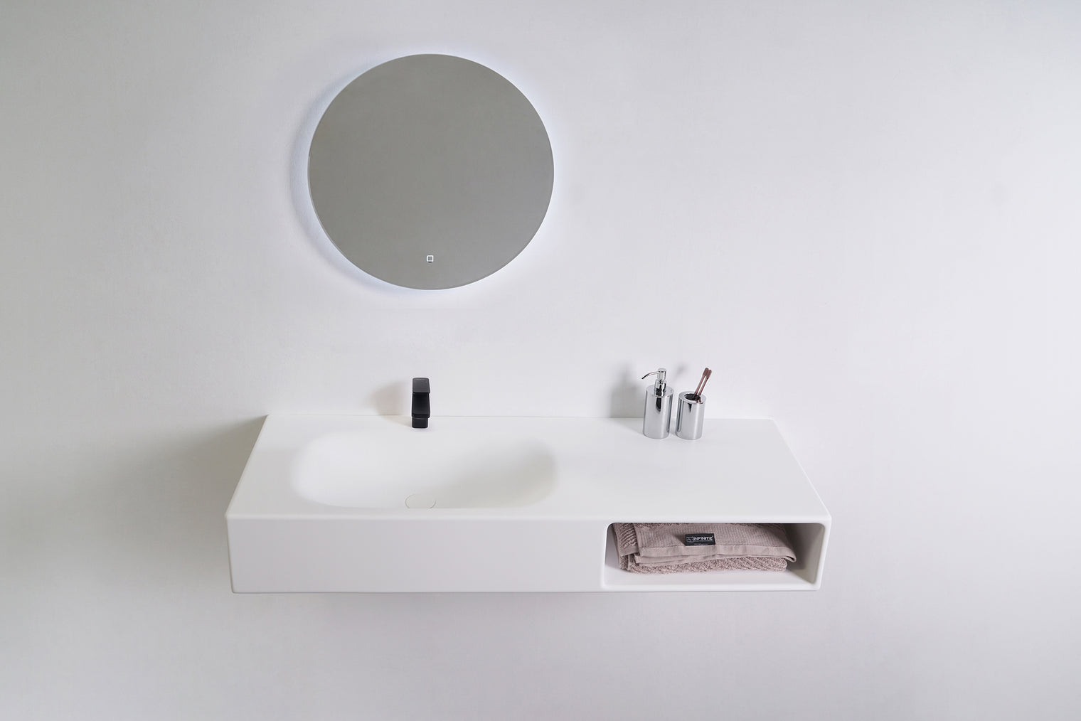 INFINITE | Spio WM 140L with Shelf | INFINITE Solid Surfaces