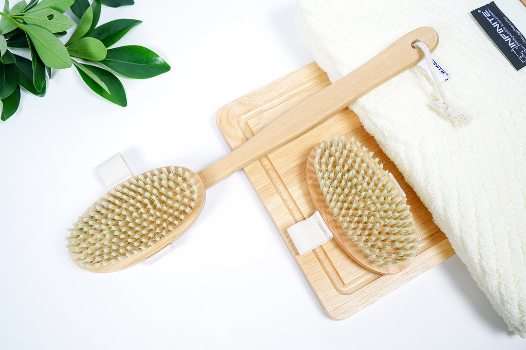 INFINITE | 582 Wooden Bath Brush | Wooden