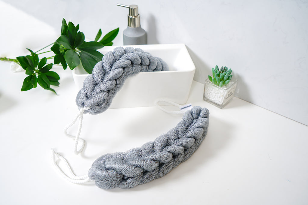 INFINITE | 586 Loofah-Charcoal Twisted Back Scrubber | Loofah-Charcoal