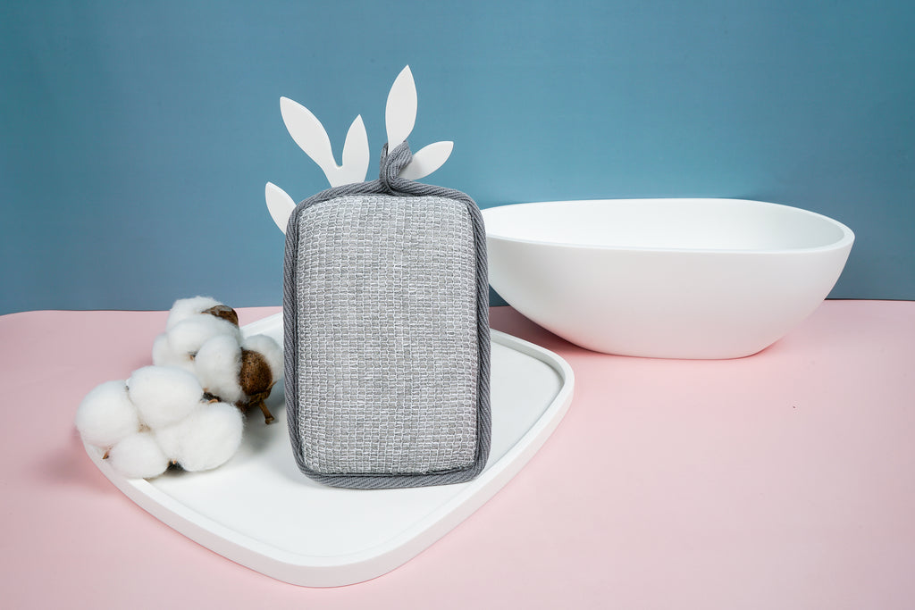 INFINITE | 597 Charcoal Bath Sponge | Charcoal